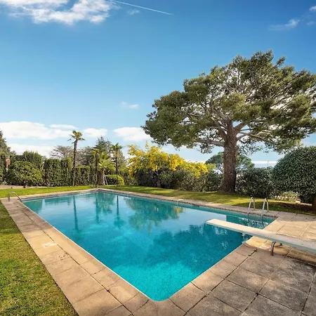 Lägenhet Serenity By The Sea 180 Degrees Sea View And Pool *